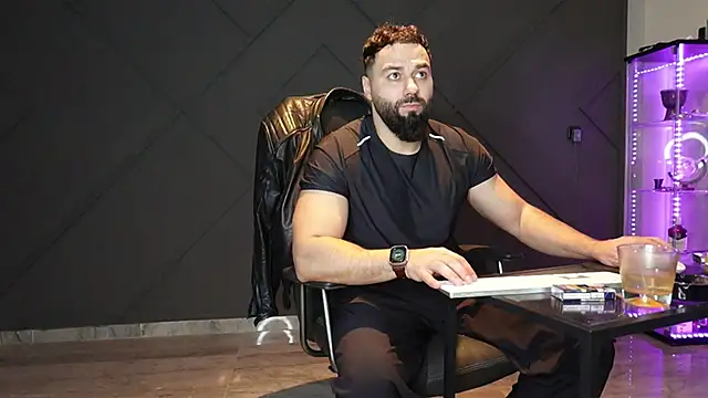 mattmasterss online show from March 26, 8:03 pm