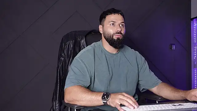 mattmasterss online show from June 5, 8:03 pm