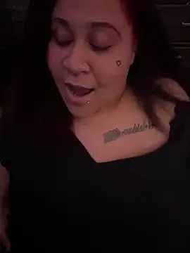 Juicyjordie online show from May 9, 3:23 am