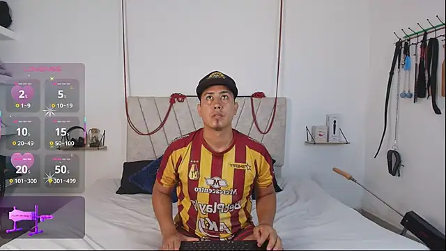 Liana Asaff online show from December 16, 6:02 pm