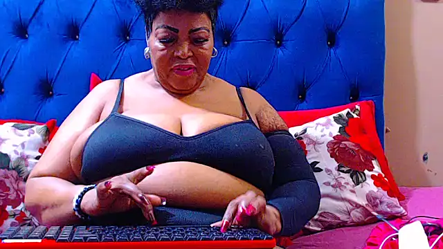 ebonycandy10 online show from December 1, 5:12 am