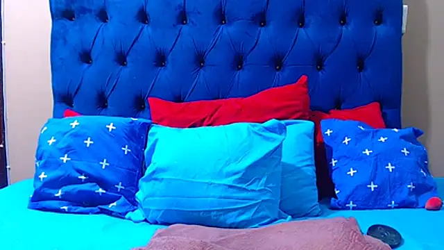 ebonycandy10 online show from July 15, 5:34 am