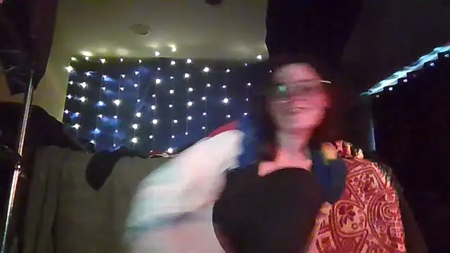 Snapshot of EyaDivine1 chatting on March 15, 7:42 pm EyaDivine1 online show from March 15, 7:42 pm