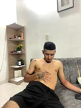 royalgirls x online show from October 11, 11:36 pm