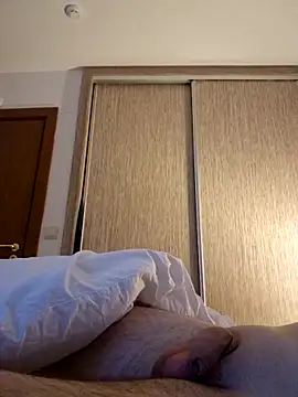 petarpalashev8777 online show from November 15, 7:21 pm