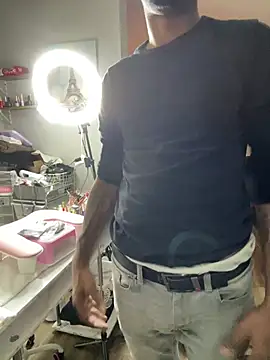 Snapshot of ElasticFantasic444 chatting on February 6, 1:54 am ElasticFantasic444 online show from February 6, 1:54 am