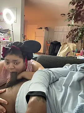 Snapshot of ElasticFantasic444 chatting on February 7, 2:15 am ElasticFantasic444 online show from February 7, 2:15 am