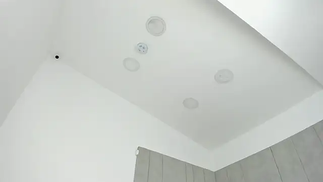 tamyleen online show from April 15, 10:22 am