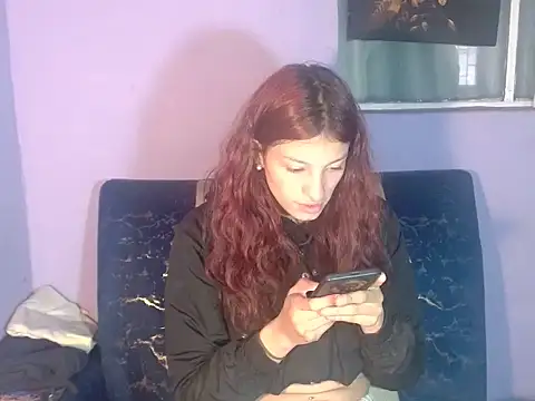 Emma-Wilson online show from August 3, 6:22 pm