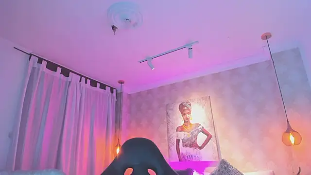 Shantall   online show from February 12, 11:38 am