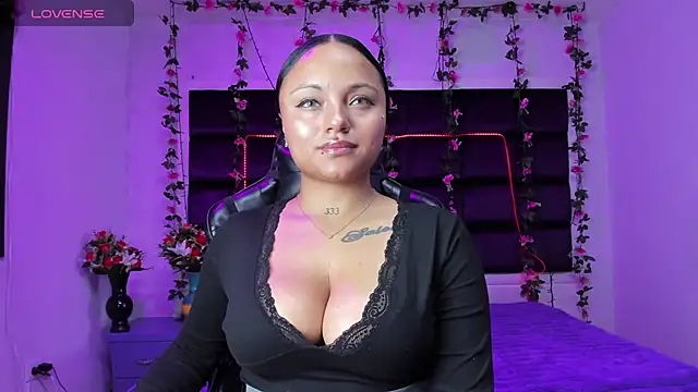 sweelanna   online show from March 8, 12:52 am