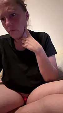 Snapshot of MoniqueLaFee chatting on July 11, 8:44 pm MoniqueLaFee online show from July 11, 8:44 pm