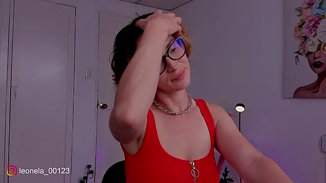 cuddlingbunny online show from February 15, 6:04 pm