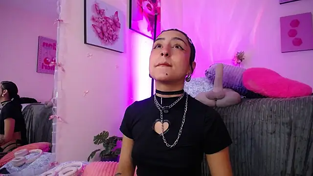 MaveParks  online show from March 25, 11:49 am