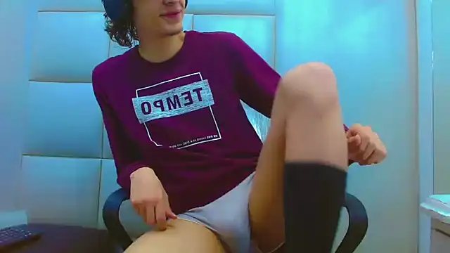 Snapshot of Sr_BonnyEthan chatting on February 26, 12:59 pm Sr BonnyEthan online show from February 26, 12:59 pm