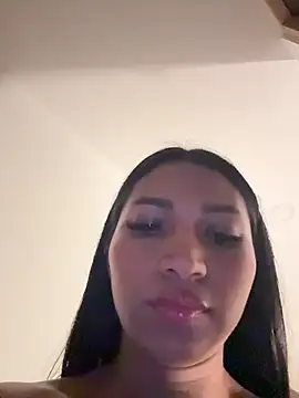 Snapshot of Barbiebrunette_ chatting on October 5, 8:45 am Barbiebrunette online show from October 5, 8:45 am