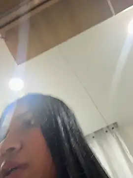 Snapshot of Barbiebrunette_ chatting on October 18, 6:48 am Barbiebrunette online show from October 18, 6:48 am