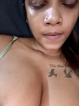 Indianqueen03 online show from December 16, 8:25 pm