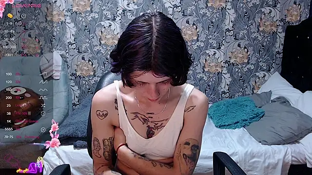 pretty cristal69 online show from June 8, 10:10 pm