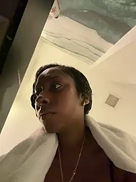 Snapshot of Your_Paris chatting on February 27, 2:06 pm Your Paris online show from February 27, 2:06 pm