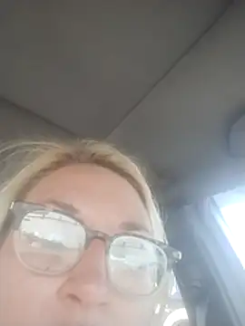 xWhoreAbleX Pika online show from March 6, 9:00 pm