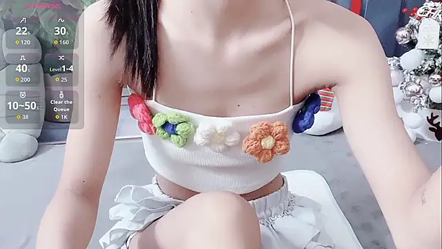 Snapshot of Sarah-ery chatting on December 18, 1:33 am Sarah-ery online show from December 18, 1:33 am