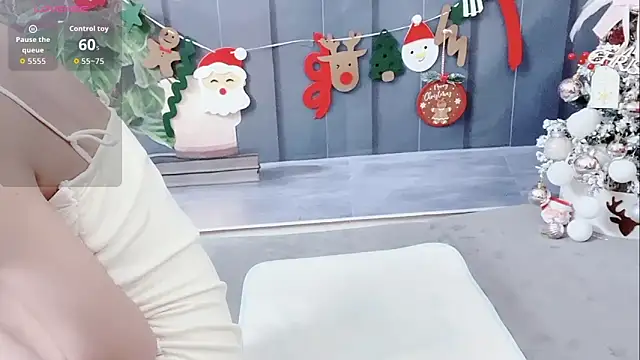 Snapshot of Sarah-ery chatting on December 21, 1:24 am Sarah-ery online show from December 21, 1:24 am