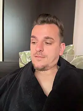 Huge cock22cm online show from June 6, 9:25 am