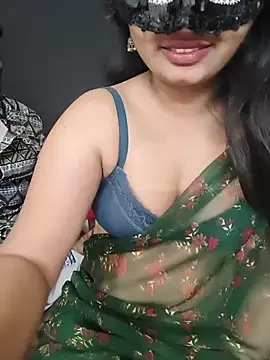 Snapshot of Magical-Couple-telugu chatting on July 23, 11:19 am Magical-Couple-telugu online show from July 23, 11:19 am