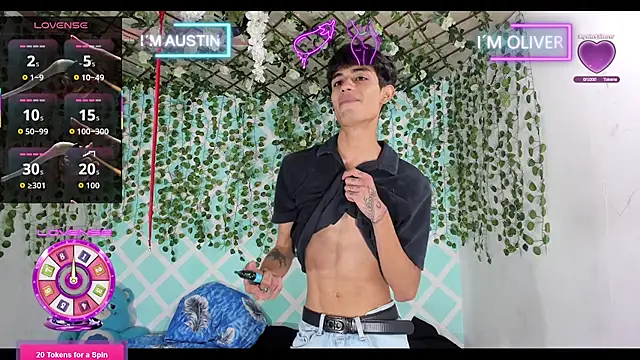 Snapshot of oliverhot2005 chatting on November 27, 5:26 pm oliverhot2005 online show from November 27, 5:26 pm