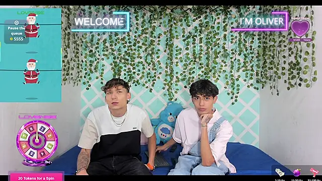 Snapshot of oliverhot2005 chatting on January 9, 7:26 pm oliverhot2005 online show from January 9, 7:26 pm