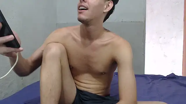 MicaelRian69 online show from April 10, 1:49 pm