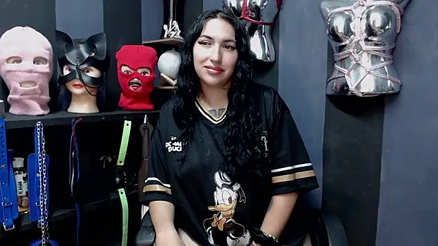 LucyStrike  online show from December 13, 6:10 am