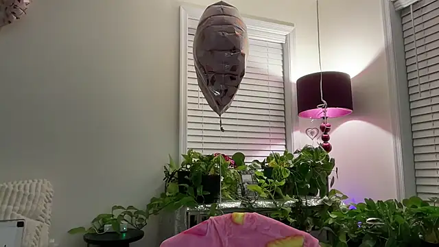 Milf Goddess online show from July 13, 2:36 am