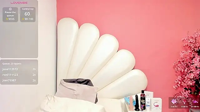 Vicky Freedom online show from December 17, 1:49 pm