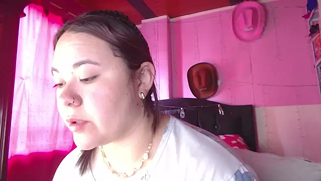 NikkiRous  online show from February 12, 2:01 pm