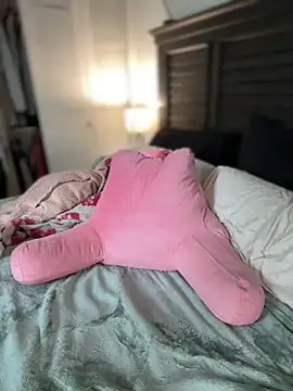 BrattyBae xo online show from September 21, 6:31 pm