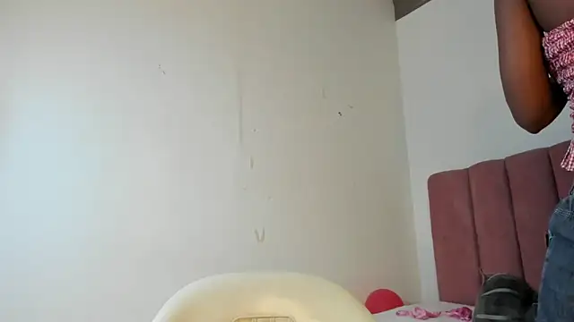 Tahira 21  online show from March 13, 7:42 pm