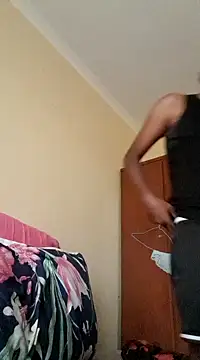 Gifttheskimaskboy online show from December 25, 3:50 am