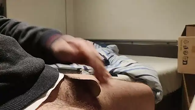 Snapshot of Alphapimmelchen chatting on November 14, 6:12 am Alphapimmelchen online show from November 14, 6:12 am