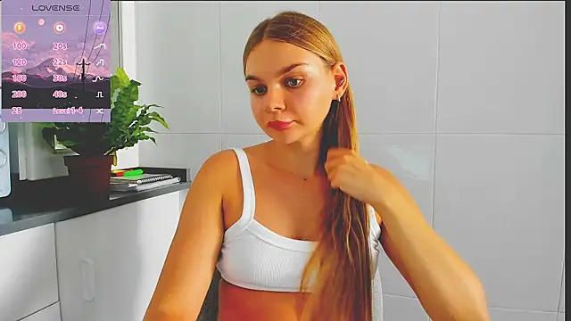 Molly sweetie online show from July 14, 1:50 pm