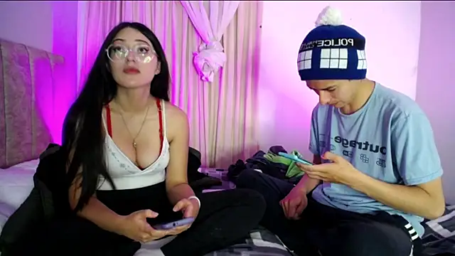 Snapshot of Pinkandyellowpokemon chatting on March 17, 3:11 am Pinkandyellowpokemon online show from March 17, 3:11 am