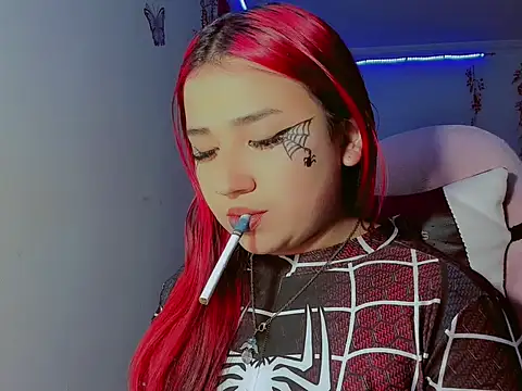 madisonx17 online show from October 28, 11:51 pm