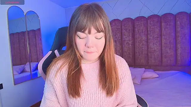 Fluffy Bubble21 online show from April 13, 4:18 am