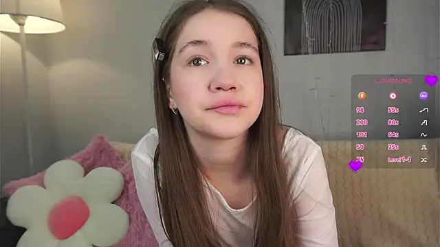 AmiLewis online show from February 19, 1:08 am