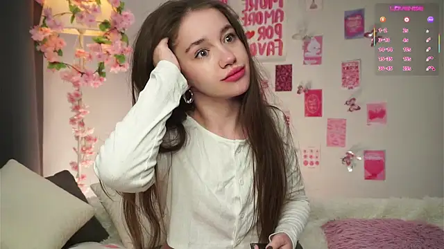 AmiLewis online show from January 14, 1:11 am