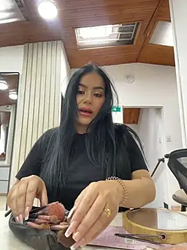 Snapshot of Miah_gomez_ chatting on January 16, 5:17 pm Miah gomez online show from January 16, 5:17 pm