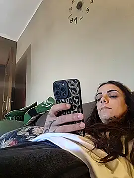 Snapshot of Noface_cash chatting on May 15, 1:29 pm Noface cash online show from May 15, 1:29 pm