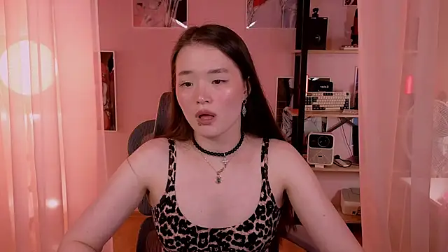 Snapshot of U_KINKY chatting on May 17, 3:19 pm U KINKY online show from May 17, 3:19 pm