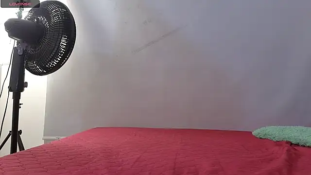 alissonandamy online show from April 3, 7:12 pm